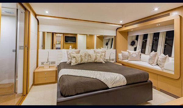 Ferretti 830 2013 www.mareconsult.com.br (39)