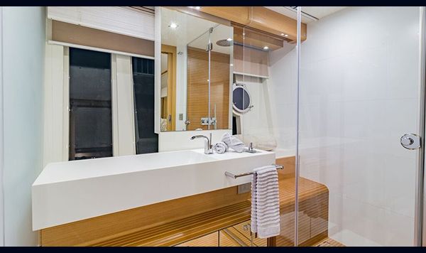 Ferretti 830 2013 www.mareconsult.com.br (42)