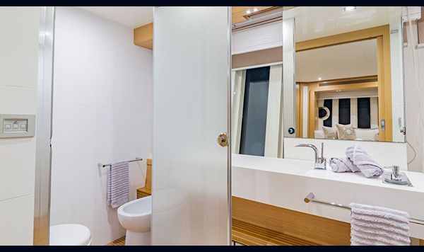 Ferretti 830 2013 www.mareconsult.com.br (43)