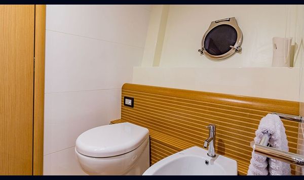 Ferretti 830 2013 www.mareconsult.com.br (49)