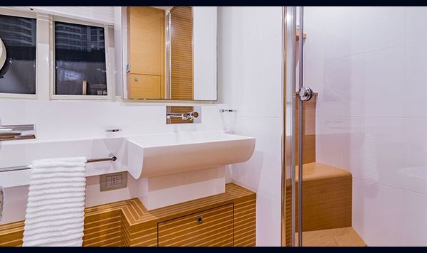 Ferretti 830 2013 www.mareconsult.com.br (52)