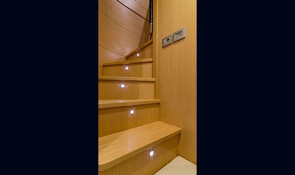 Ferretti 830 2013 www.mareconsult.com.br (53)