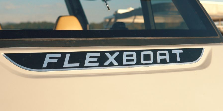 Flexboat Flex 1100 open CR www.mareconsult.com.br (10)