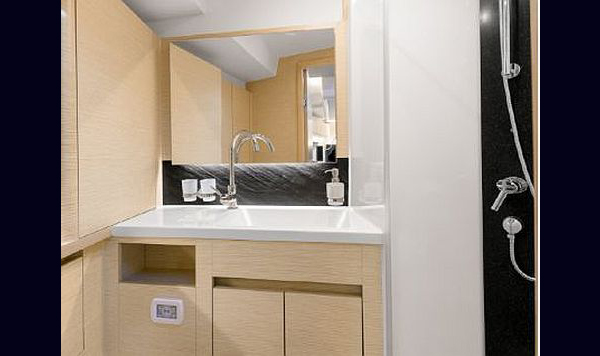 Hanse 548 2018 Charter em Ibiza www.mareconsult.com.br (10)