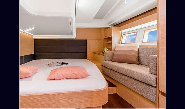 Hanse 548 2018 Charter em Ibiza www.mareconsult.com.br (9)