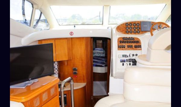 Intermarine 460 Full 2004 www.mareconsult.com.br (9)