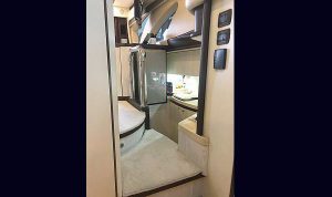 Intermarine 520 Full 2005 www.mareconsult.com.br (10)