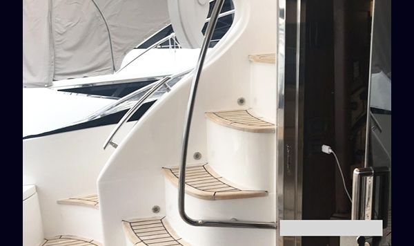 Intermarine 520 Full 2005 www.mareconsult.com.br (3)