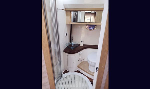 Intermarine 545 Full 2011 www.mareconsult.com.br (16)