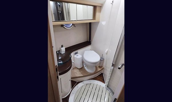 Intermarine 545 Full 2011 www.mareconsult.com.br (18)