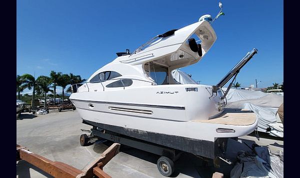 Intermarine Azimut 380 full Az 2004 www.mareconsult.com (1)