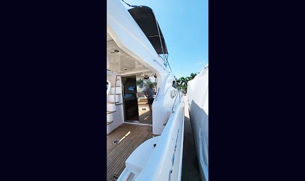 Intermarine Azimut 380 full Az 2004 www.mareconsult.com (16)