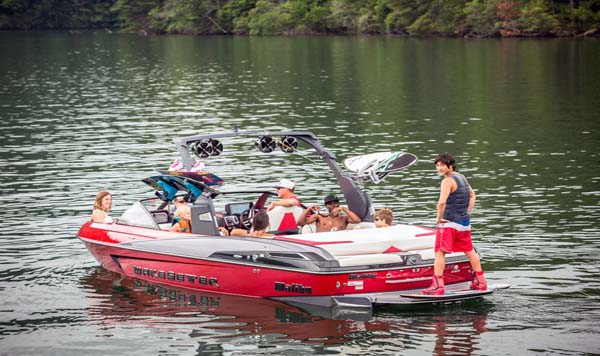 Lancha Malibu Wekesetter 23LSV www.mareconsult.com (2)