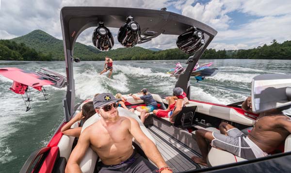 Lancha Malibu Wekesetter 23LSV www.mareconsult.com (7)