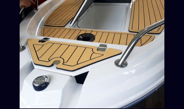 Lancha Mestra 160 a venda barcos novos www.mareconsult.com.br (15)
