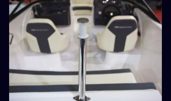 Lancha Mestra 180 a venda nova 0 km www.mareconsult.com (5)