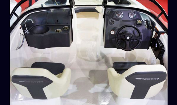 Lancha Mestra 180 a venda nova 0 km www.mareconsult.com (6)