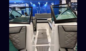 Lancha Mestra 212 A venda barco novo 0 km (18)