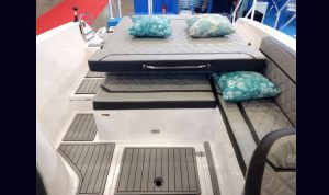 Lancha Mestra 222 a venda nova 0 km www.mareconsult.com.br (10)