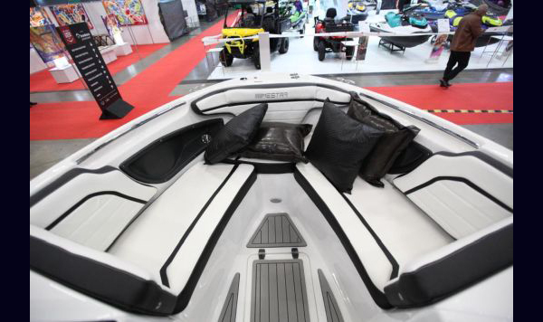 Lancha Mestra 222 a venda nova 0 km www.mareconsult.com.br (17)