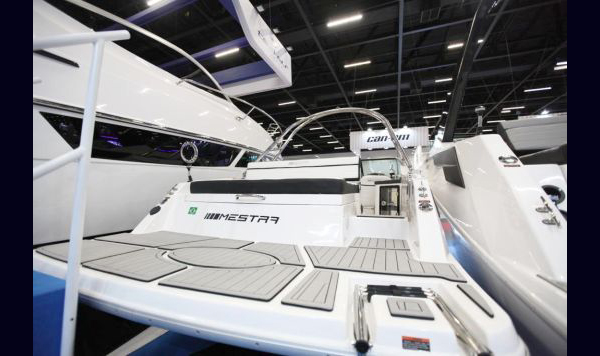 Lancha Mestra 222 a venda nova 0 km www.mareconsult.com.br (21)