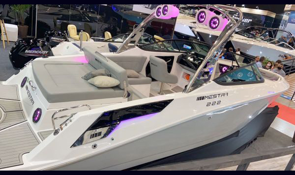 Lancha Mestra 222 a venda nova 0 km www.mareconsult.com.br (6)