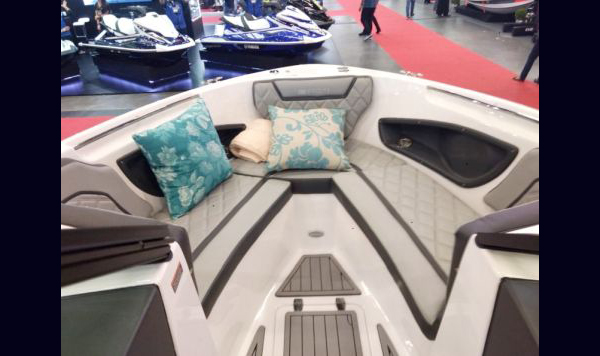 Lancha Mestra 222 a venda nova 0 km www.mareconsult.com.br (8)