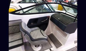 Lancha Mestra 222 a venda nova 0 km www.mareconsult.com.br (9)