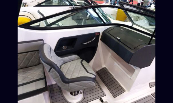 Lancha Mestra 222 a venda nova 0 km www.mareconsult.com.br (9)