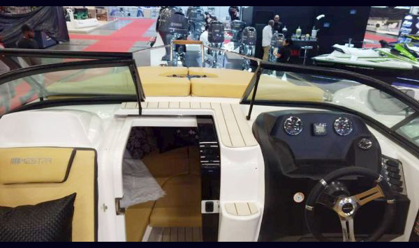 Lancha Mestra 230 a venda nova 0km www.mareconsult.com.br (14)