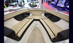 Lancha Mestra 240 nova 0km a venda www.mareconsult.com.br (12)