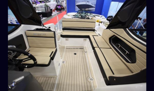 Lancha Mestra 240 nova 0km a venda www.mareconsult.com.br (13)