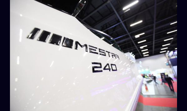 Lancha Mestra 240 nova 0km a venda www.mareconsult.com.br (2)