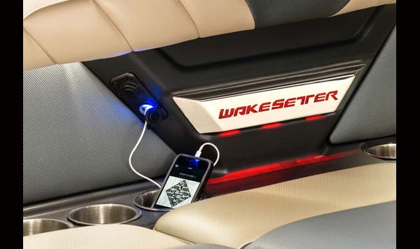 Malibu Boats 25SLV www.mareconsult.com (5)