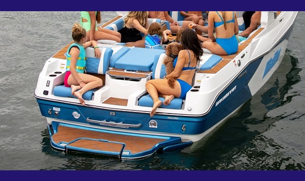 Malibu Boats Wakesetter 26 LSV www.mareconsult.com.br 15