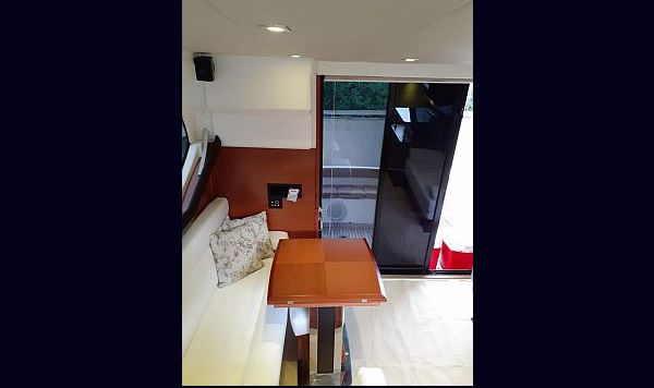 Prestige 400 Fly 2013 www.mareconsult.com (10)