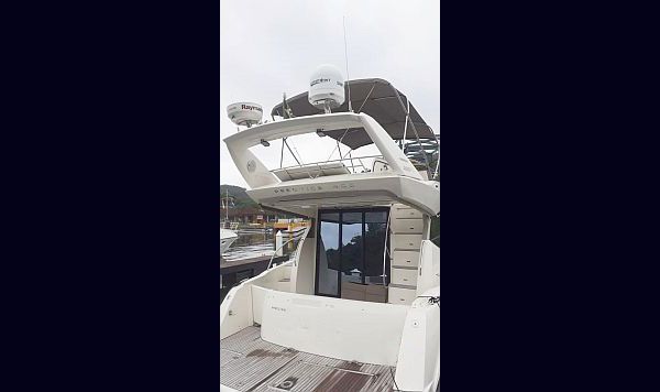 Prestige 400 Fly 2013 www.mareconsult.com (3)