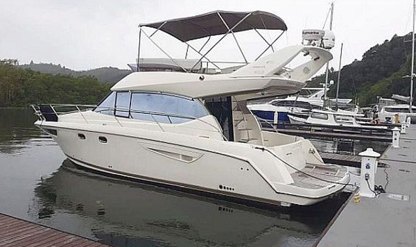 PRESTIGE 400 FLY 2013