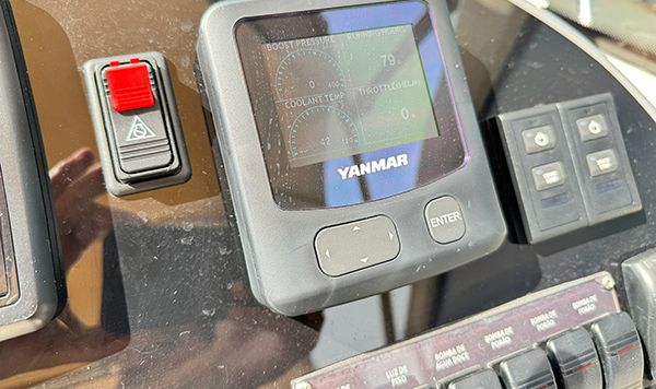 Real Power Boat 38 2015 www.mareconsult.com.br (9c)