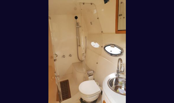 Schaefer Phantom SL 290 2006 (13) www.mareconsult.com.br