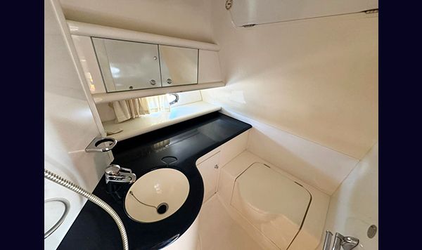 Sunseeke 48 Superhawk 1998 www.mareconsult.com.br (26)