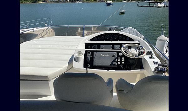 Sunseeker Manhattan 53 2013 akkk www.mareconsult.com.br (14)