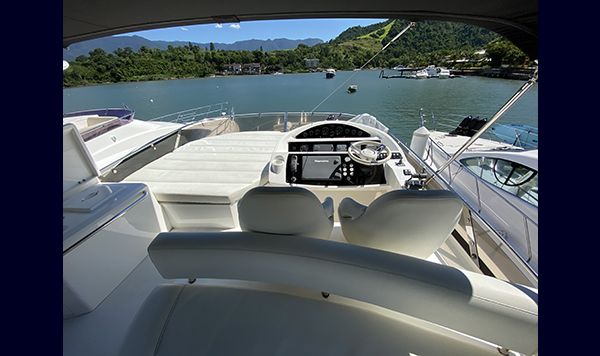 Sunseeker Manhattan 53 2013 akkk www.mareconsult.com.br (16)