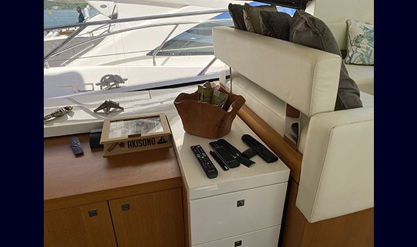 Sunseeker Manhattan 53 2013 akkk www.mareconsult.com.br (29)