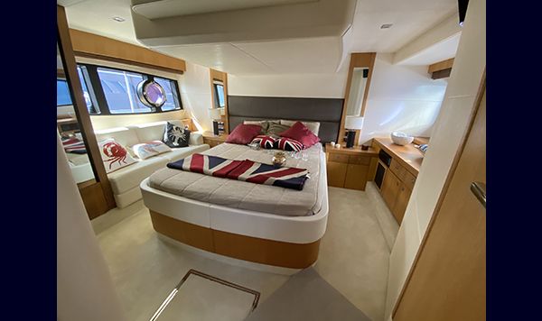 Sunseeker Manhattan 53 2013 akkk www.mareconsult.com.br (36)