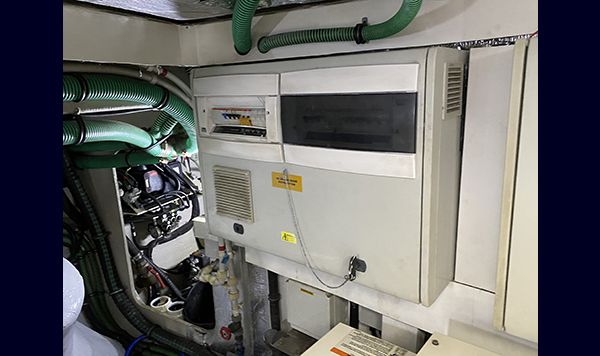 Sunseeker Manhattan 53 2013 akkk www.mareconsult.com.br (66)