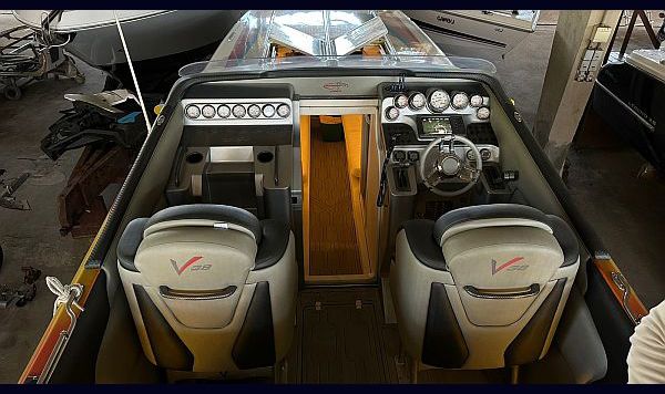 Superboat V38 2010 www.mareconsult.com.br (14)