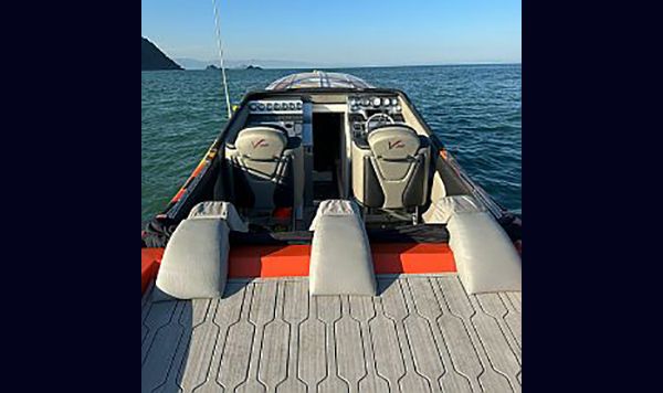 Superboat V38 2010 www.mareconsult.com.br (2)