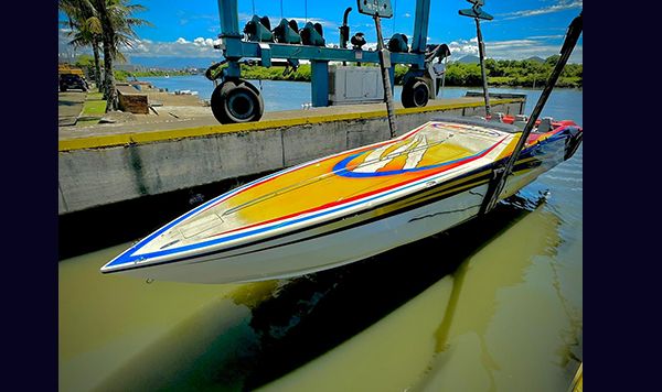 z2 Superboat V38 2010 www.mareconsult.com.br II (13)