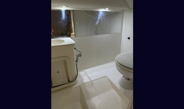 z2 Superboat V38 2010 www.mareconsult.com.br II (36)